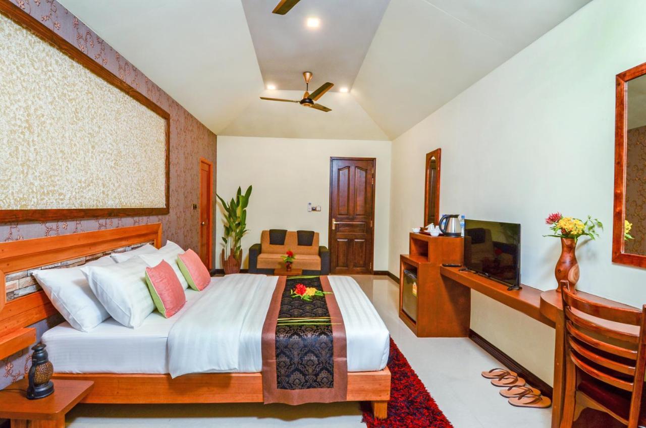 Maladiwa Beach & Spa Maafushi Eksteriør bilde